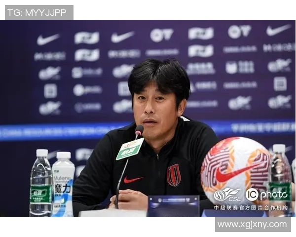 成都网球队节奏之争引发热议球迷与教练的观点碰撞与思考 成都网球队节奏之争引发热议球迷与教练的观点碰撞与思考